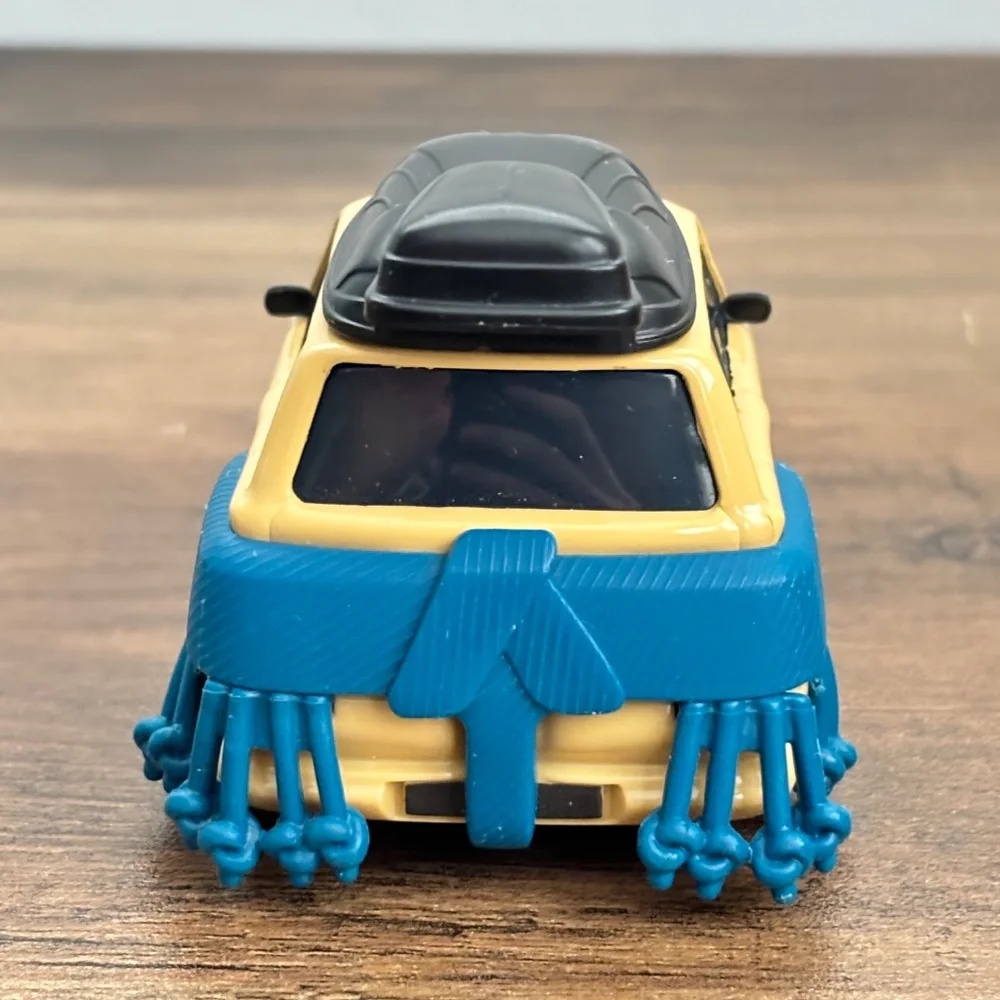 Disney Pixar Cars 2 Deluxe #7 Pinion Tanaka Diecast Sumo Wrestler Toy Car Mattel